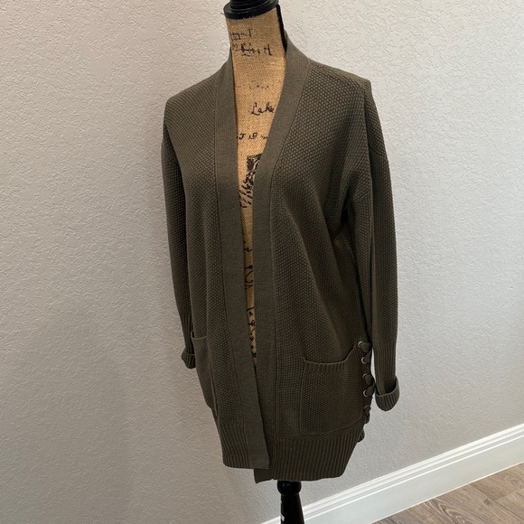 PINK ROSE Cardigan - Picture 2 of 6